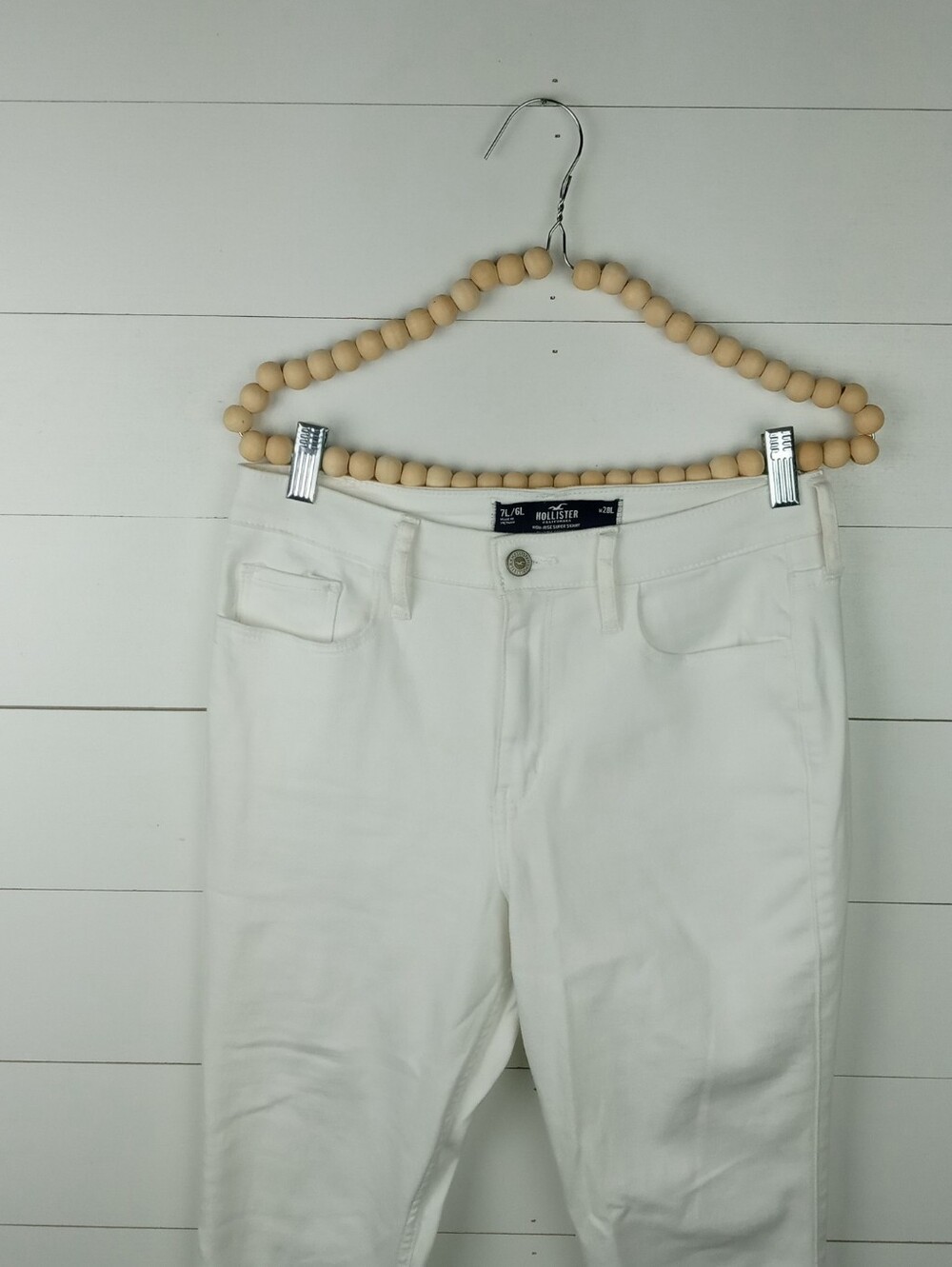 Hollister Womens size 6 white jeans high rise super skinny white jeans, button